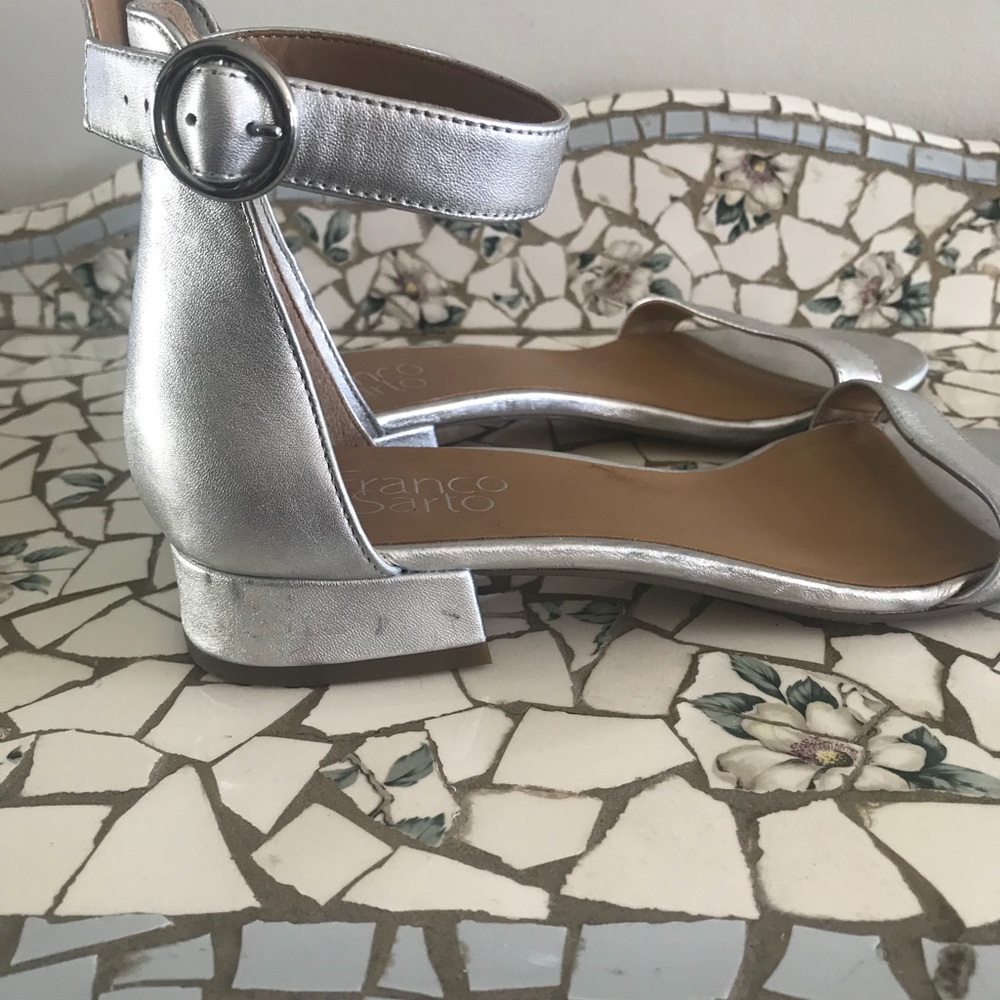 Sandals - Picture 5 of 7